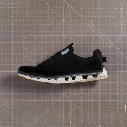 Cloudnova Form 2 Ivory | Black