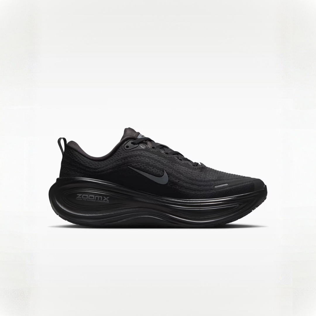 Vomero Plus Black